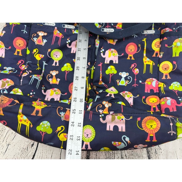 Le Sportsac Ryan Baby Bag Navy Zoo Animals‎ Large *MISSING SHOULDER STRAP* - Picture 9 of 12